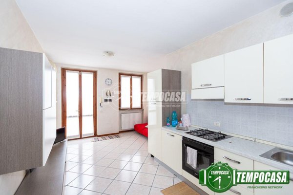 appartamento in vendita a Casale Cremasco-Vidolasco in zona Casale Cremasco