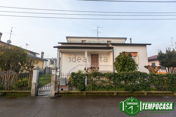 appartamento in vendita a Casale Cremasco-Vidolasco in zona Casale Cremasco