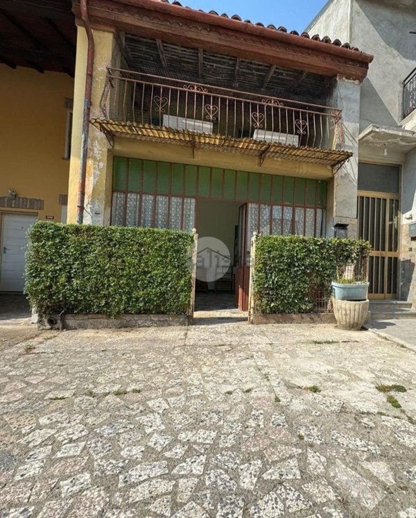 casa indipendente in vendita a Casale Cremasco-Vidolasco in zona Casale Cremasco