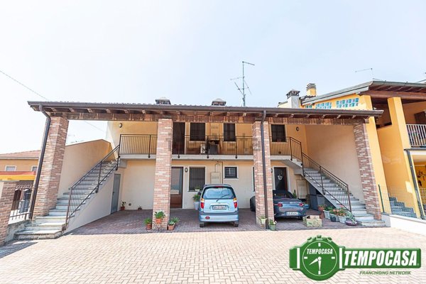 appartamento in vendita a Casale Cremasco-Vidolasco in zona Casale Cremasco
