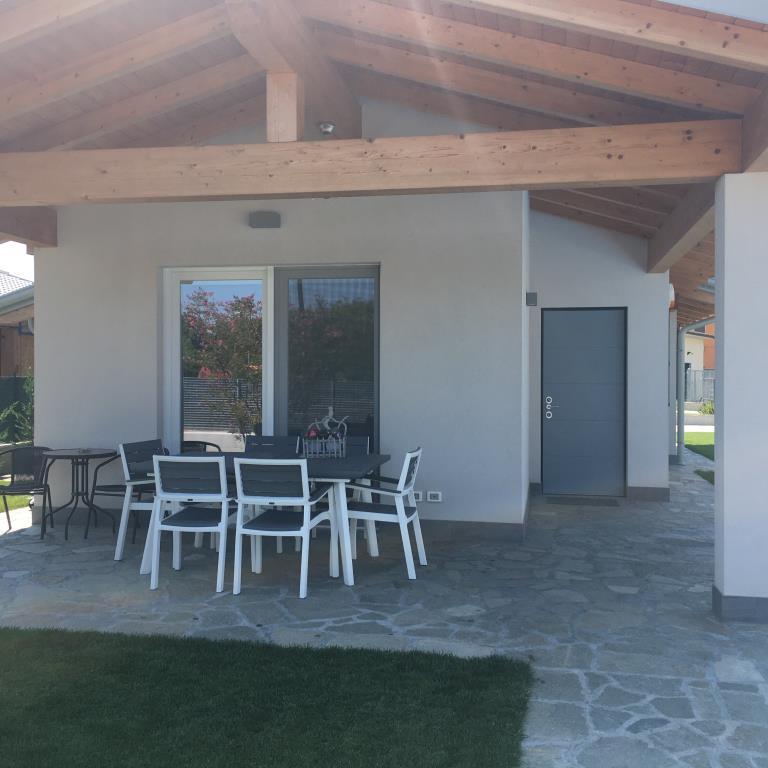 casa indipendente in vendita a Casale Cremasco-Vidolasco in zona Casale Cremasco
