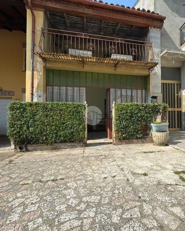 casa indipendente in vendita a Casale Cremasco-Vidolasco in zona Casale Cremasco