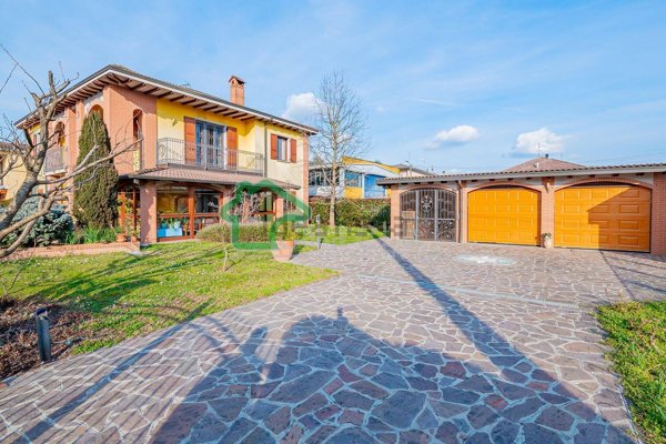casa indipendente in vendita a Casaletto Ceredano