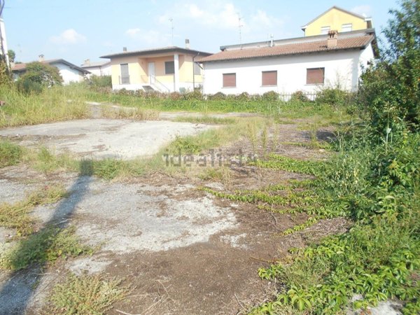 casa indipendente in vendita a Casaletto Ceredano