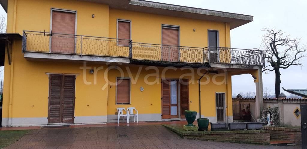casa indipendente in vendita a Casaletto Ceredano