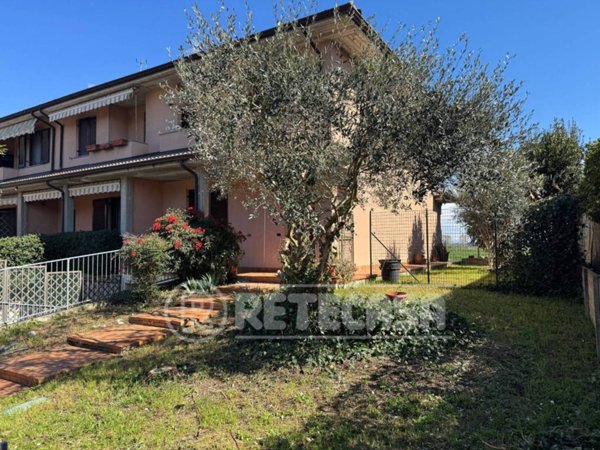 casa indipendente in vendita a Casaletto Ceredano