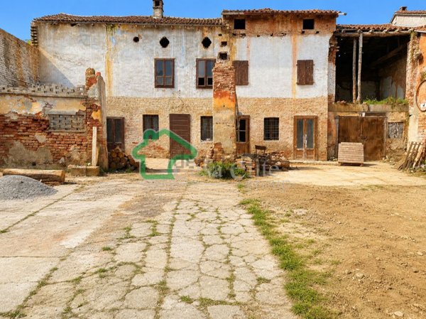 esavano in vendita a Casaletto Ceredano