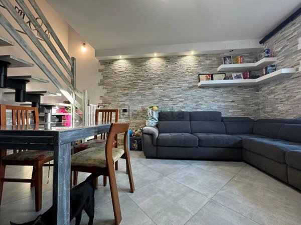 casa indipendente in vendita a Casaletto di Sopra