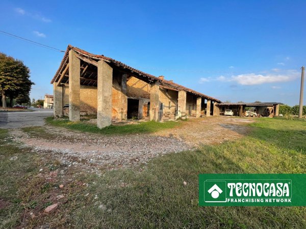 quadrivano in vendita a Casaletto di Sopra in zona Melotta