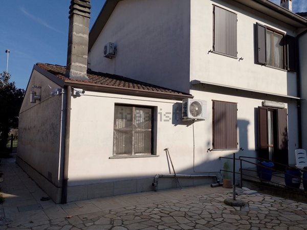 casa indipendente in vendita a Casaletto di Sopra