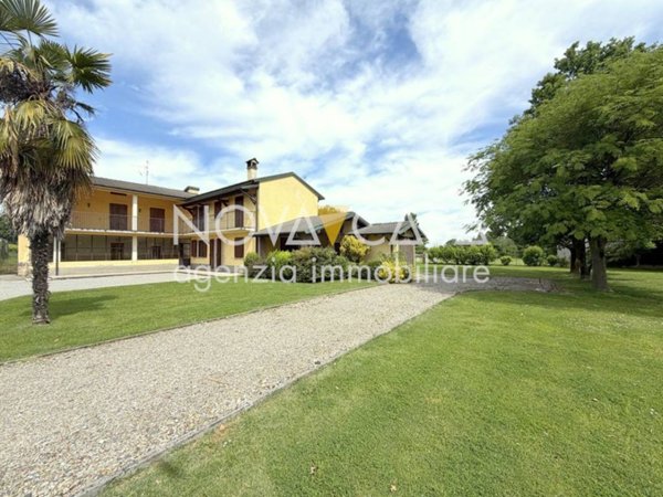 casa indipendente in vendita a Casaletto di Sopra