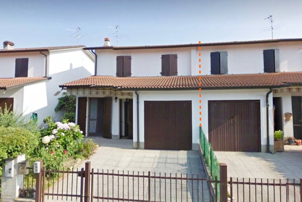 casa indipendente in vendita a Casaletto Vaprio