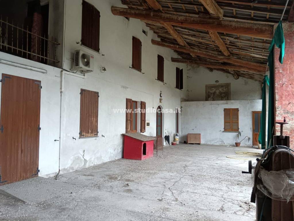 casa indipendente in vendita a Casaletto Vaprio