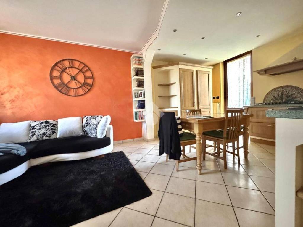 casa indipendente in vendita a Casaletto Vaprio