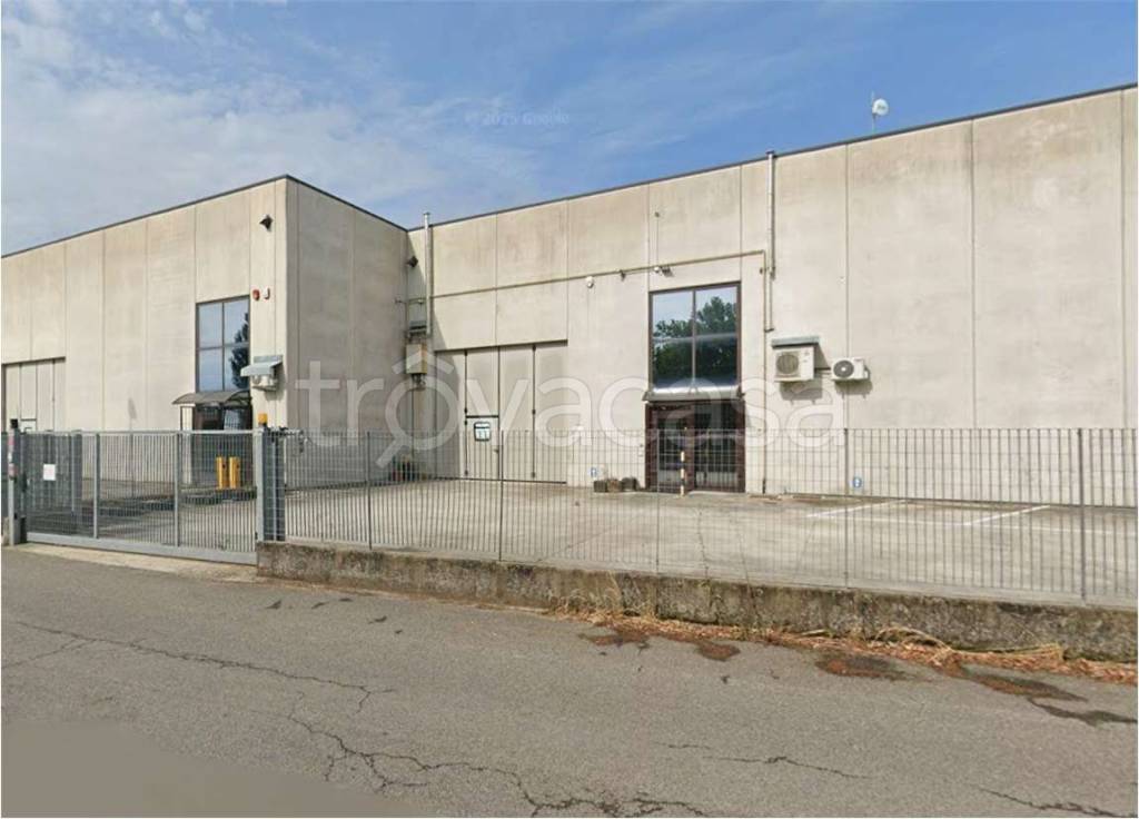 negozio in vendita a Casaletto Vaprio