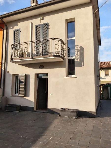 casa indipendente in vendita a Casaletto Vaprio