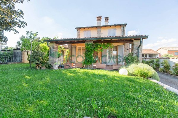 casa indipendente in vendita a Casaletto Vaprio