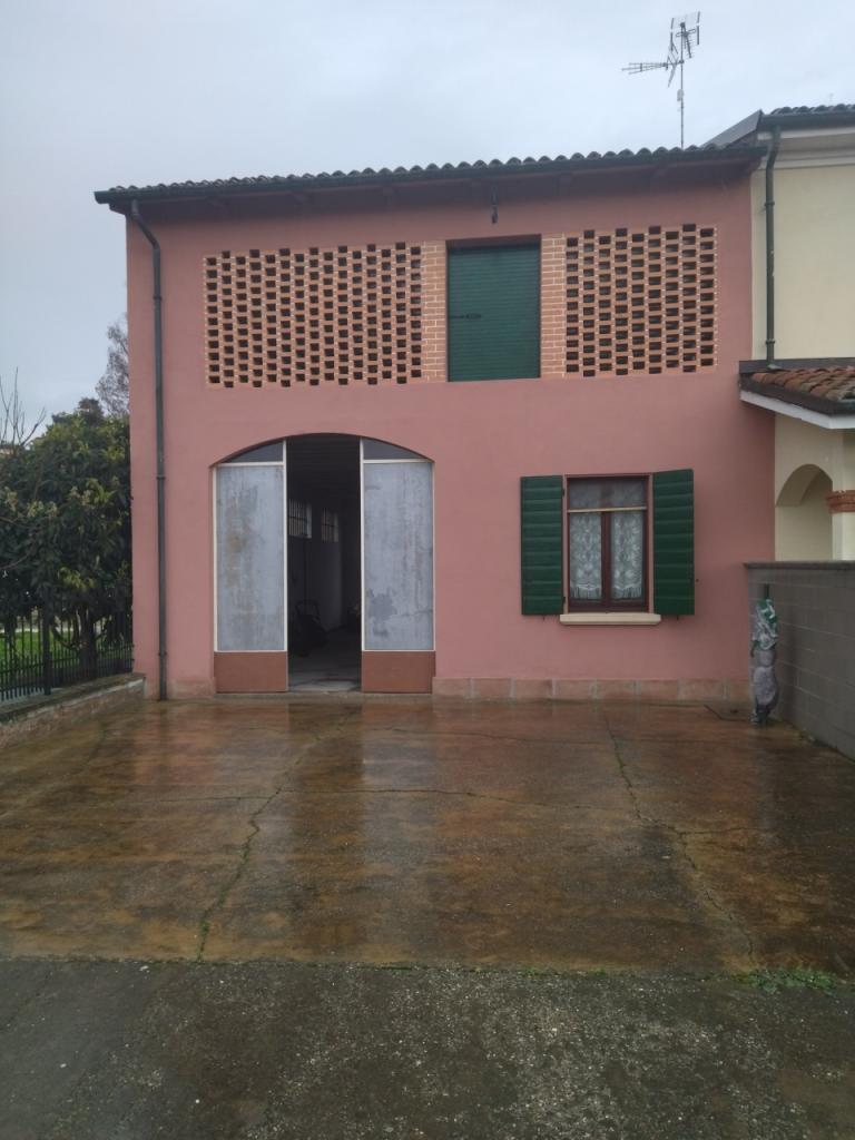 appartamento in vendita a Casalmaggiore in zona Motta San Fermo