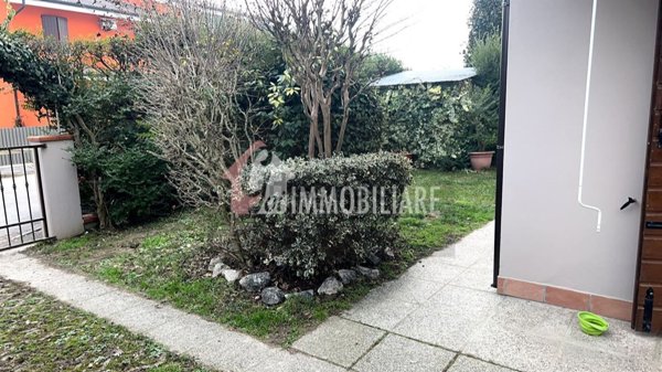 casa indipendente in vendita a Casalmaggiore in zona Vicomoscano