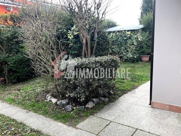 casa indipendente in vendita a Casalmaggiore in zona Vicomoscano