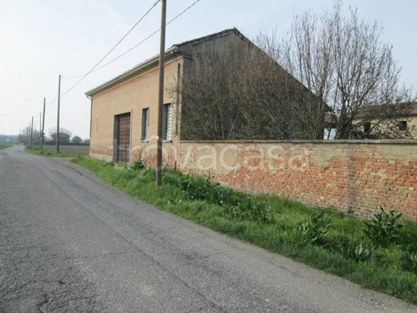 locale di sgombero in vendita a Casalmaggiore