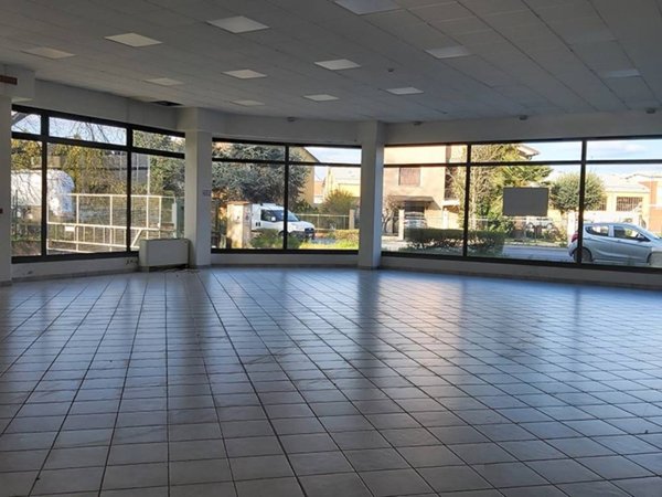 locale commerciale in vendita a Casalmaggiore