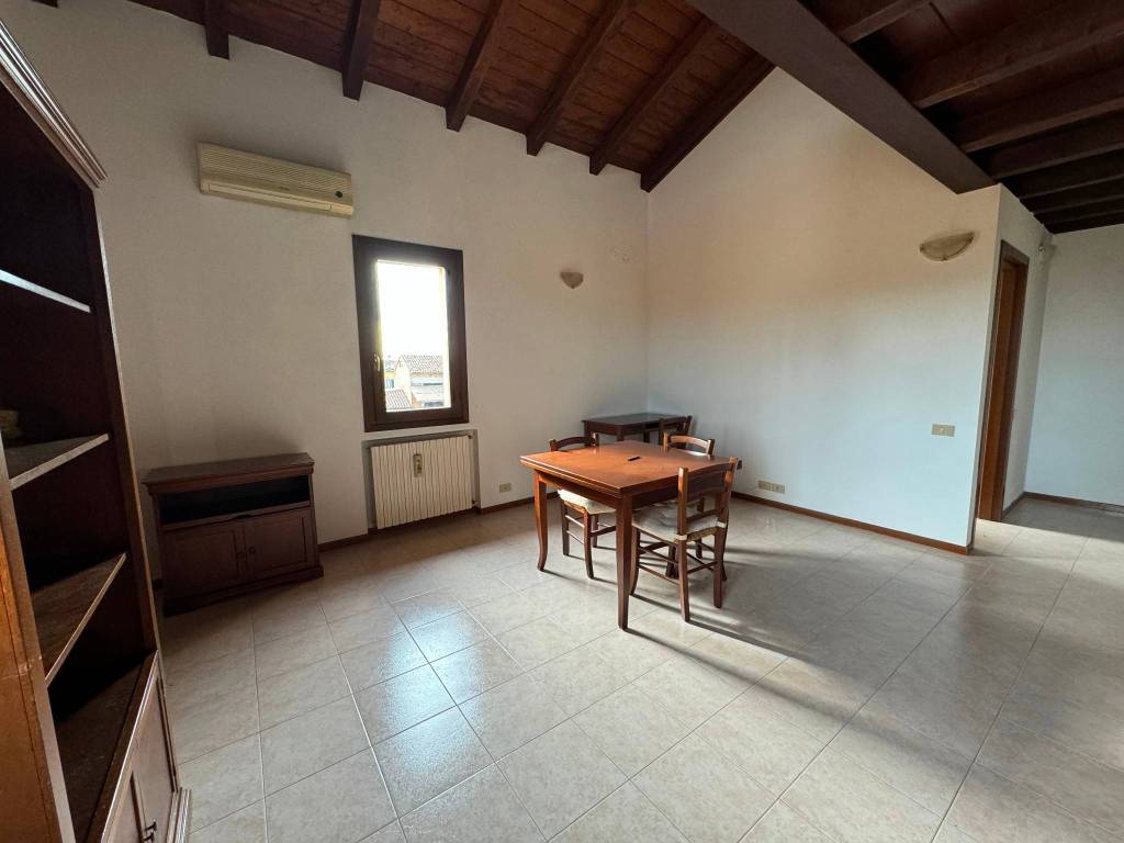 appartamento in vendita a Casalmaggiore in zona Vicomoscano