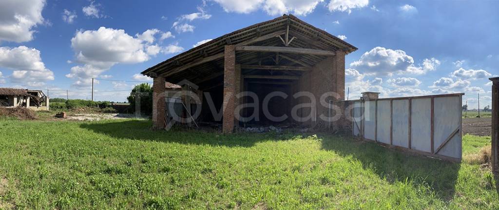 locale di sgombero in vendita a Casalmaggiore