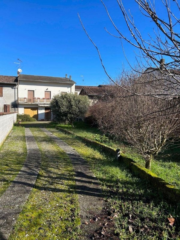 casa indipendente in vendita a Casalmaggiore in zona Vicomoscano