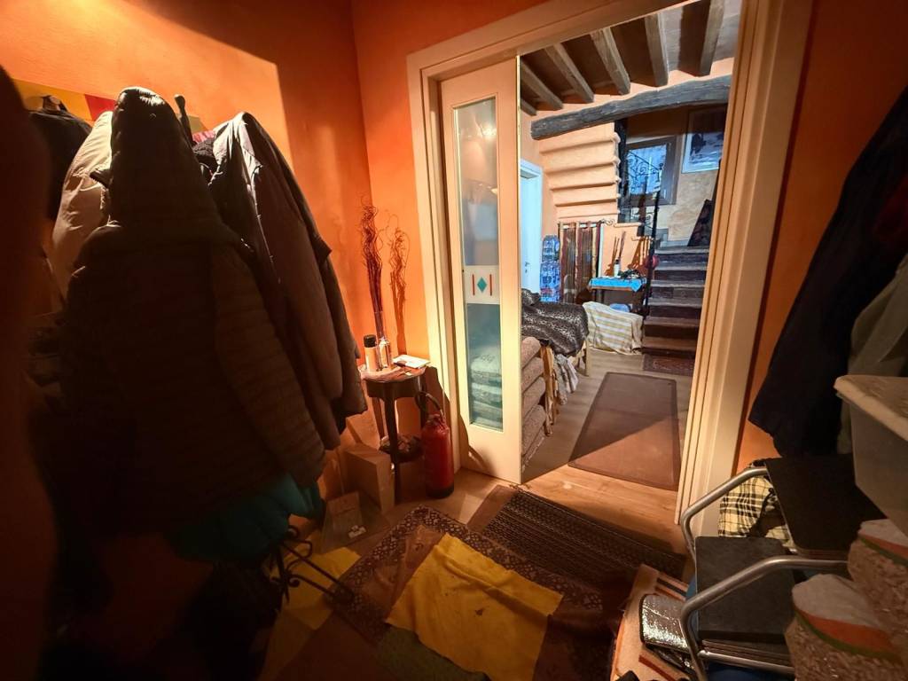 casa indipendente in vendita a Casalmaggiore in zona Fossacaprara