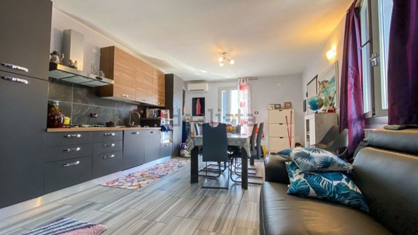 casa indipendente in vendita a Casalmaggiore in zona Vicomoscano