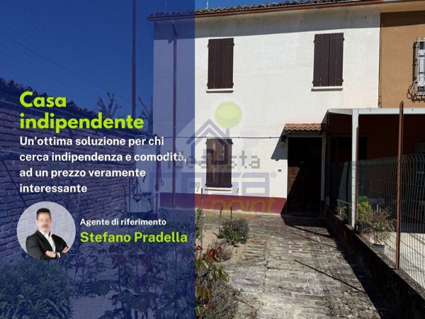 casa semindipendente in vendita a Casalmaggiore in zona Vicomoscano