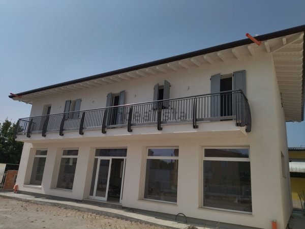 locale commerciale in vendita a Casalmaggiore