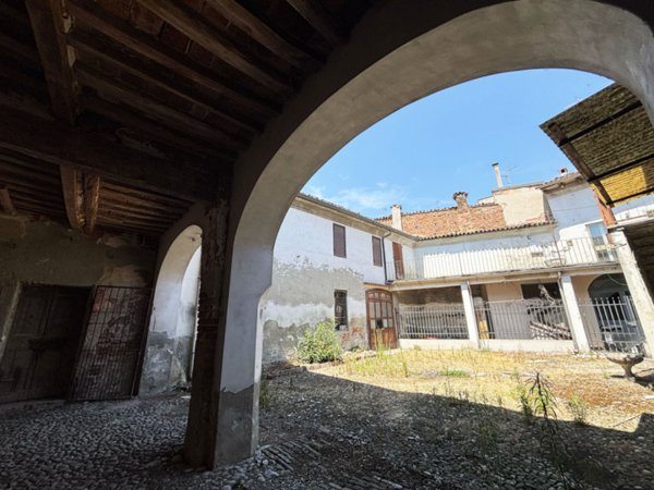 intera palazzina in vendita a Casalmaggiore