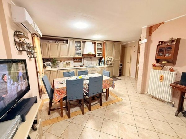 casa indipendente in vendita a Casalmaggiore in zona Vicomoscano