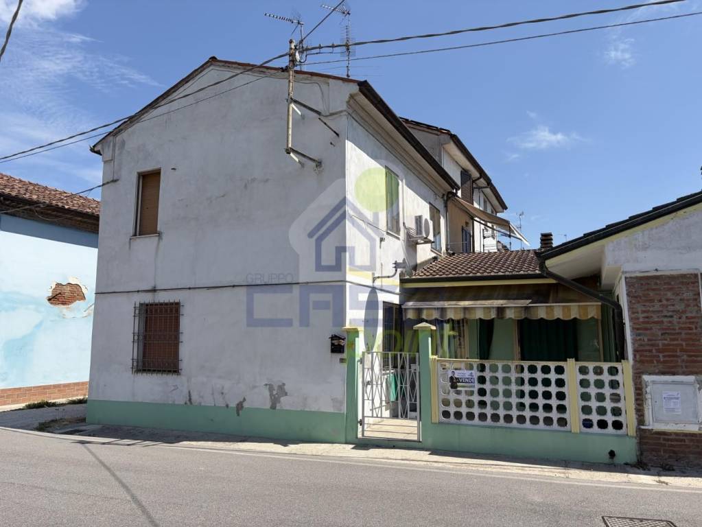 casa indipendente in vendita a Casalmaggiore in zona Agoiolo