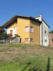 casa indipendente in vendita a Casalmaggiore in zona Vicoboneghisio