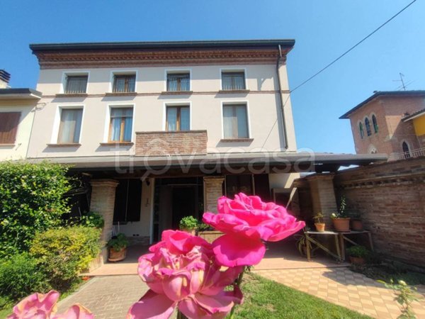 casa indipendente in vendita a Casalmaggiore in zona Casalbellotto