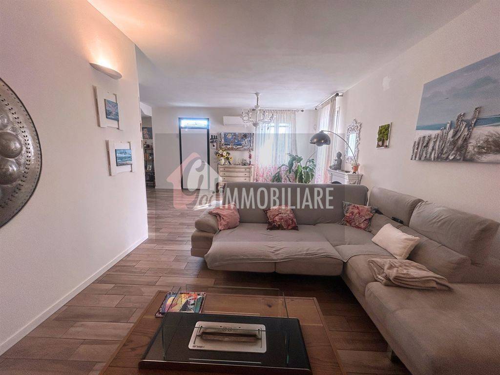 casa indipendente in vendita a Casalmaggiore in zona Vicobellignano