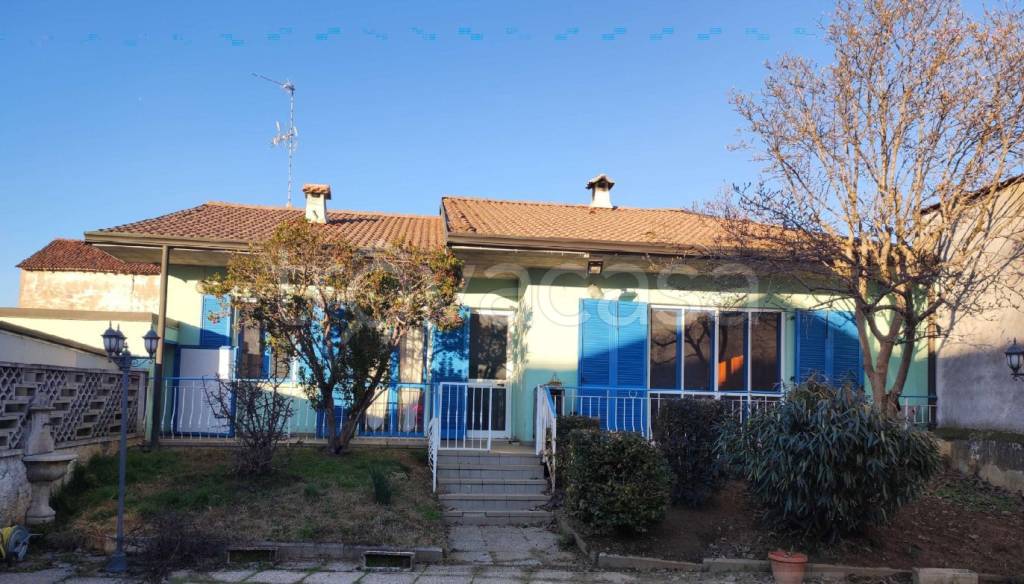 casa indipendente in vendita a Casalmorano