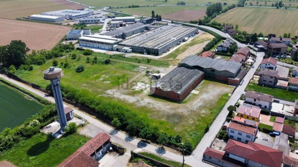 terreno edificabile in vendita a Casalmorano