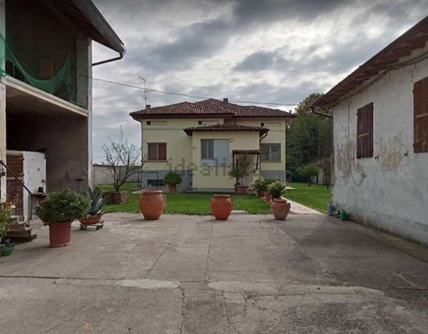 casa indipendente in vendita a Casalmorano