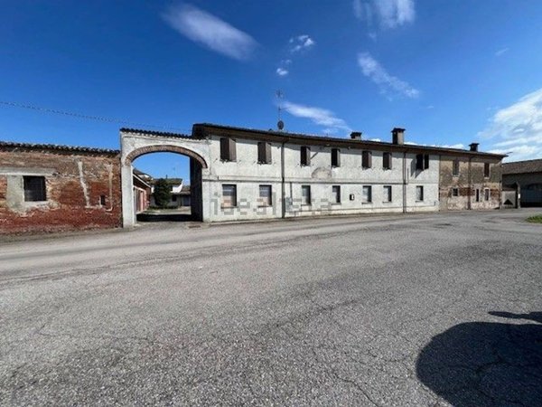 appartamento in vendita a Casteldidone