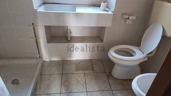 locale di sgombero in vendita a Pianezza