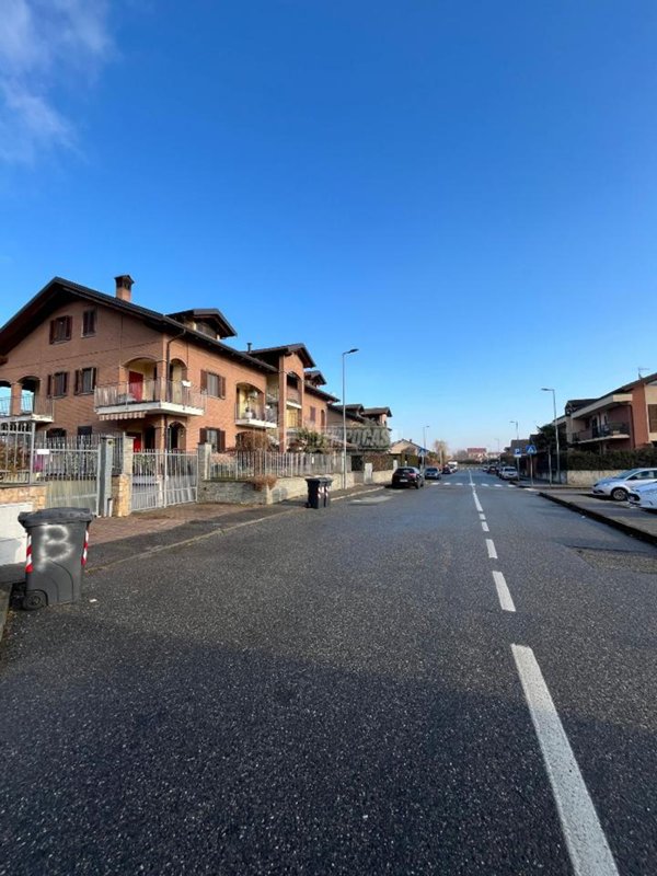 appartamento in vendita a Pianezza in zona Parucco