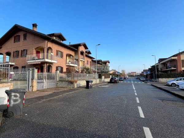 appartamento in vendita a Pianezza in zona Parucco