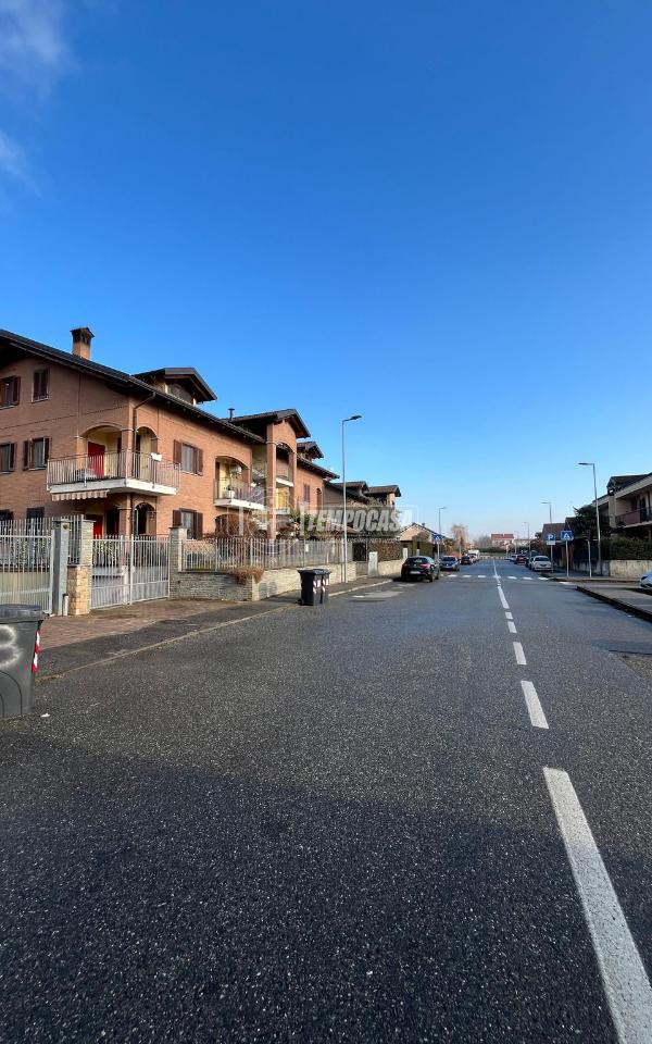 appartamento in vendita a Pianezza in zona Parucco