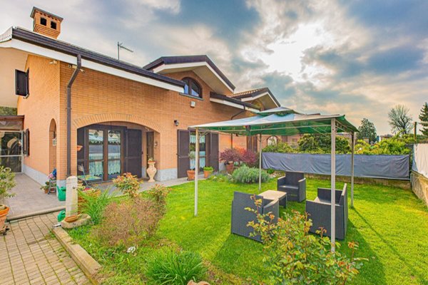 casa indipendente in vendita a Pianezza