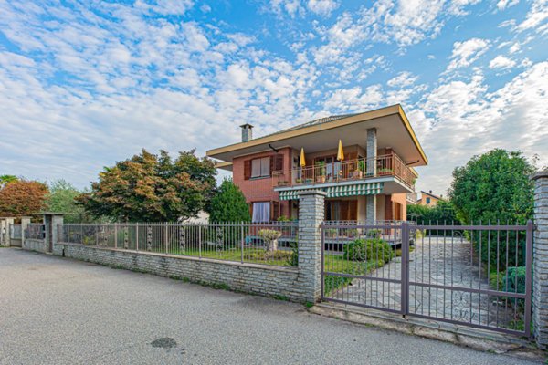 casa indipendente in vendita a Pianezza