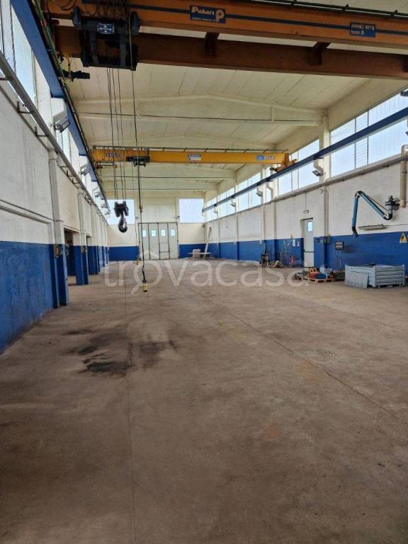 locale commerciale in vendita a Pianezza